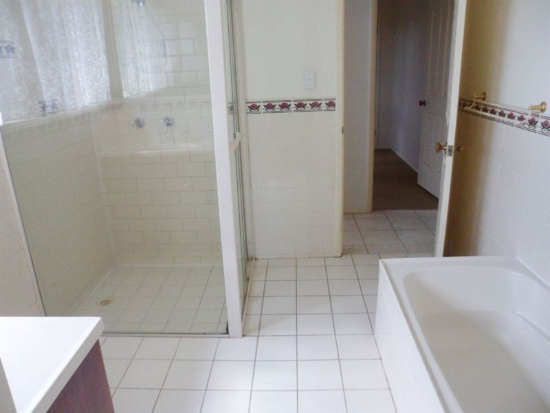 11 Davillea Court, Fernvale QLD 4306