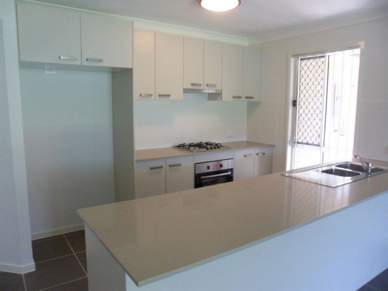 66 Honeywood Drive, Fernvale QLD 4306