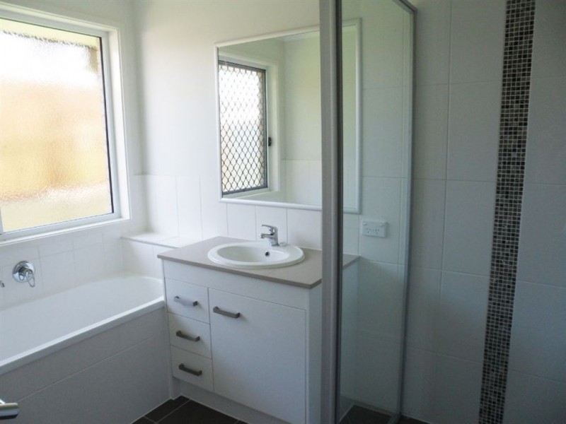 66 Honeywood Drive, Fernvale QLD 4306