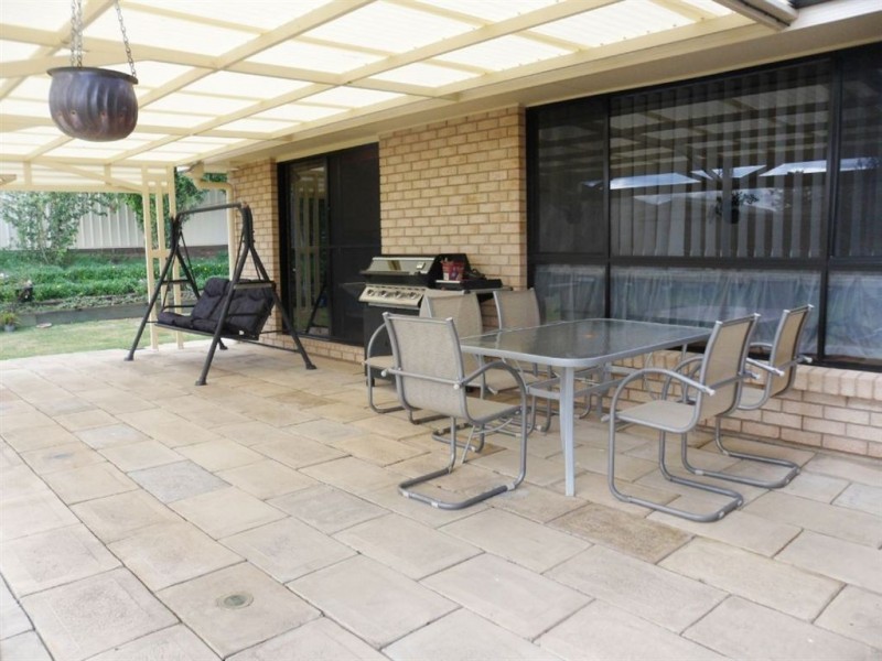 9 Truscot Court, Fernvale QLD 4306