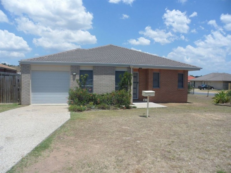 2/8 Spoonbill Court, Lowood QLD 4311