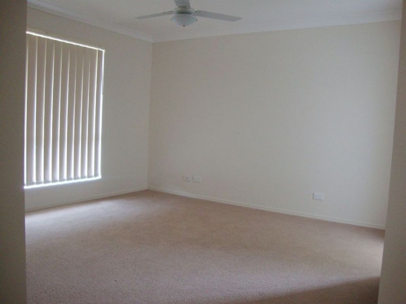 1 Willowood Place, Fernvale QLD 4306