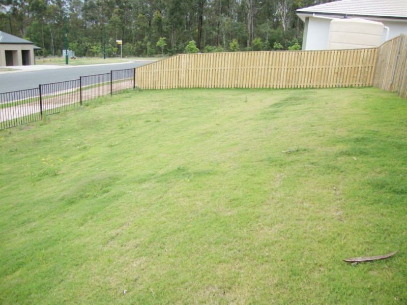 1 Willowood Place, Fernvale QLD 4306