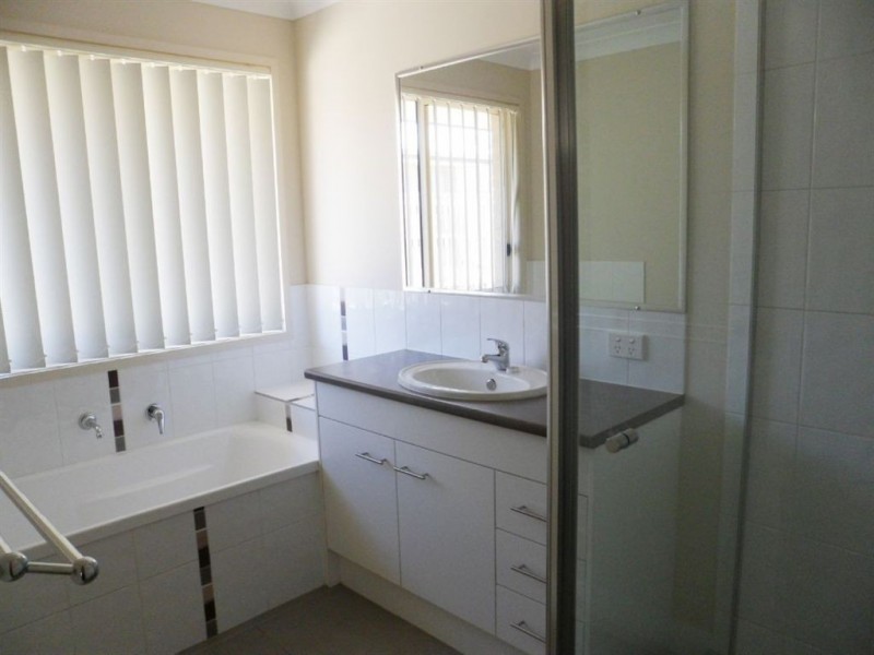 21 Parkwood Street, Fernvale QLD 4306