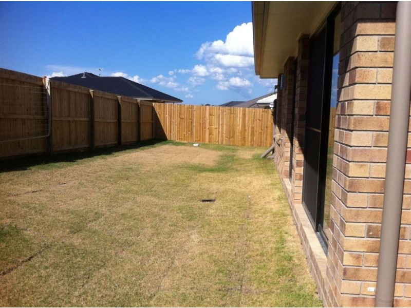 18 Sandpiper Drive, Lowood QLD 4311