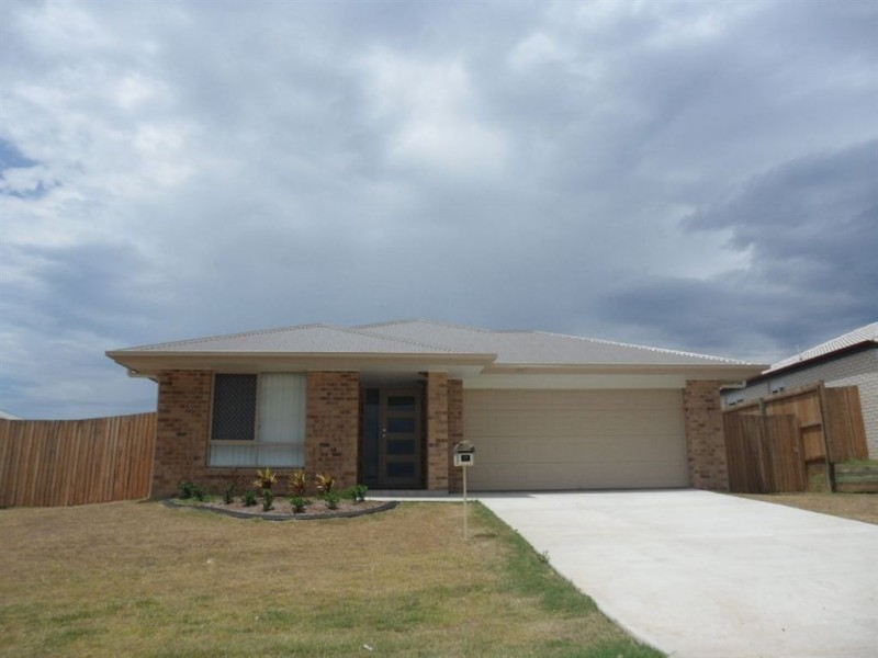 27 Tawney Street, Lowood QLD 4311