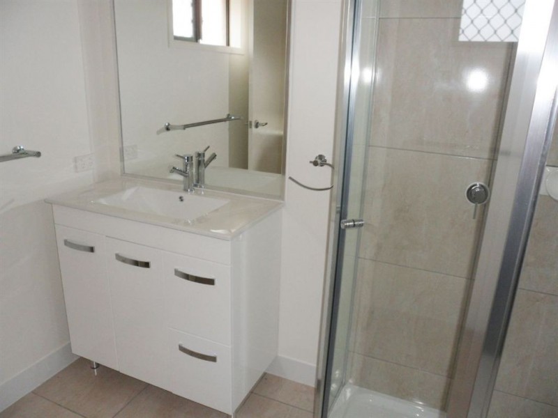 34 Tawney Street, Lowood QLD 4311