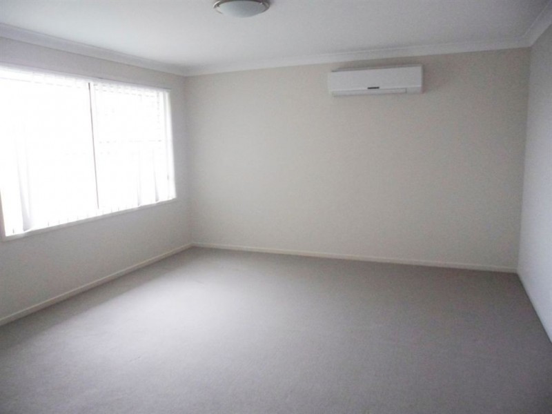 11 Harrier Place, Lowood QLD 4311