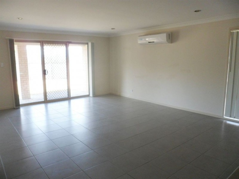 106 Honeywood Drive, Fernvale QLD 4306