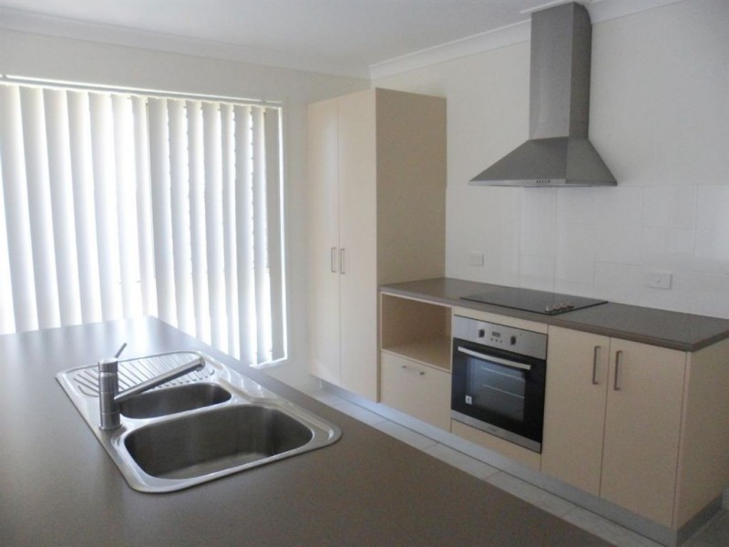 63 Tawney Street, Lowood QLD 4311