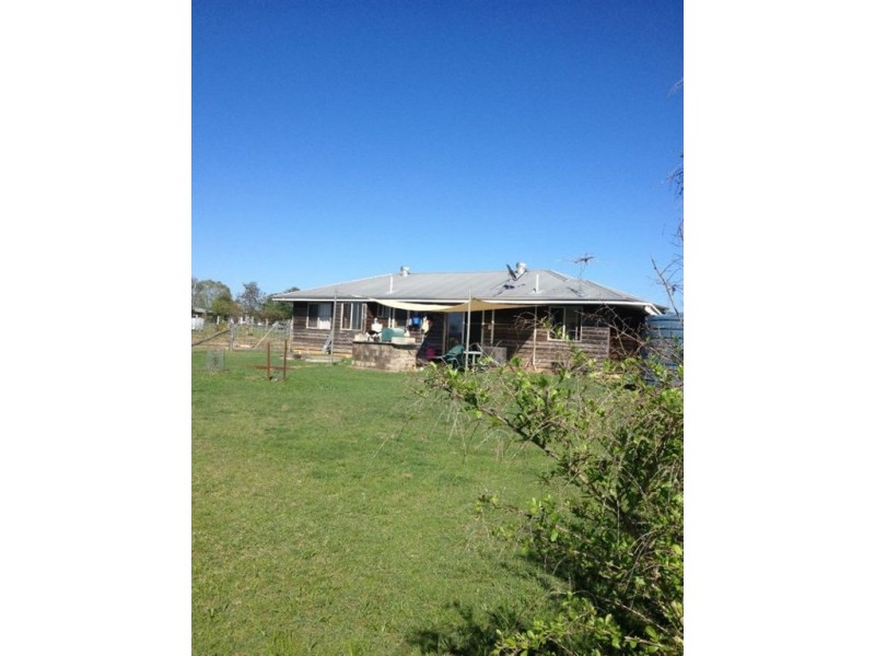 26 Topaz Court, Lockyer Waters QLD 4311