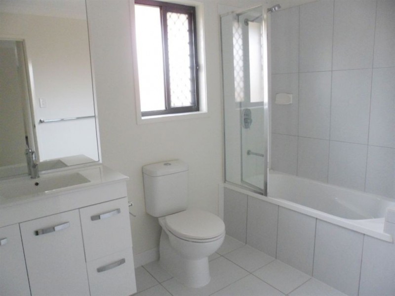 19 Tawney Street, Lowood QLD 4311