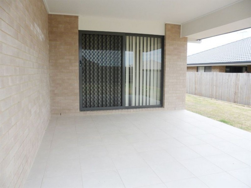 19 Tawney Street, Lowood QLD 4311