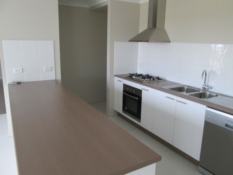 49 Tawney Street, Lowood QLD 4311