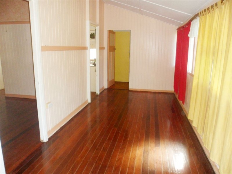 88 Railway Street, Lowood QLD 4311