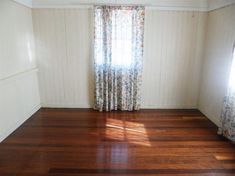 88 Railway Street, Lowood QLD 4311