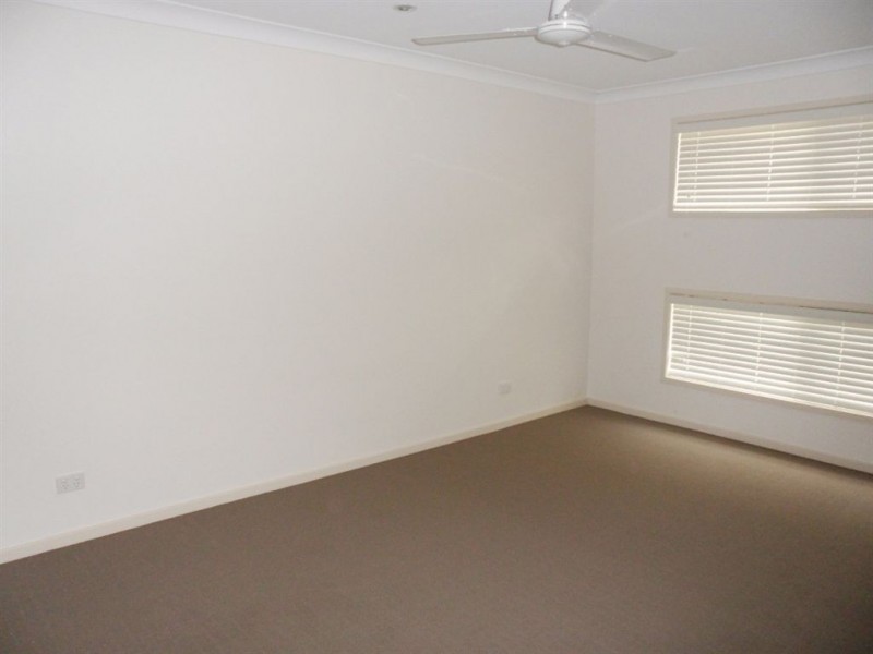 2 Harrier Place, Lowood QLD 4311