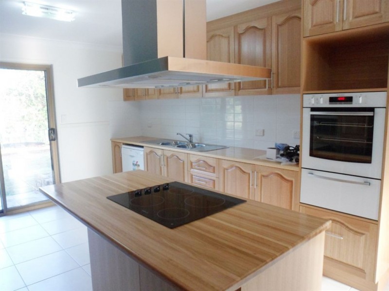 113 Lindemanns Road, Lowood QLD 4311