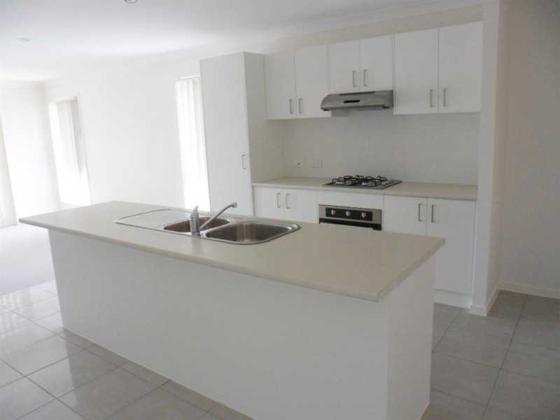 13 Lawson Crescent, Laidley QLD 4341