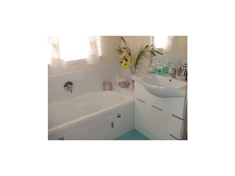 Kensington Grove QLD 4341