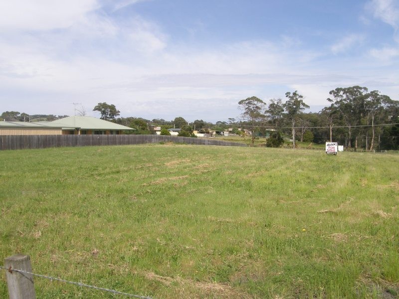 16 Emily Street, Bridport TAS 7262