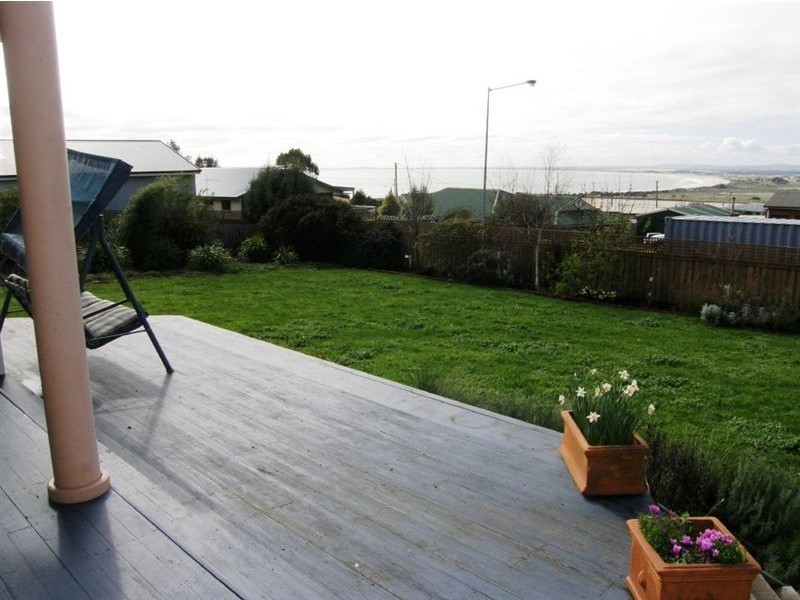2 Andrews Place, Bridport TAS 7262