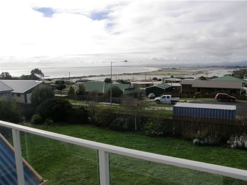 2 Andrews Place, Bridport TAS 7262