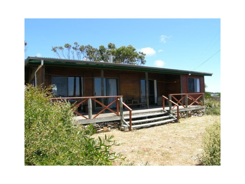 1 Carins Close, Tomahawk TAS 7262