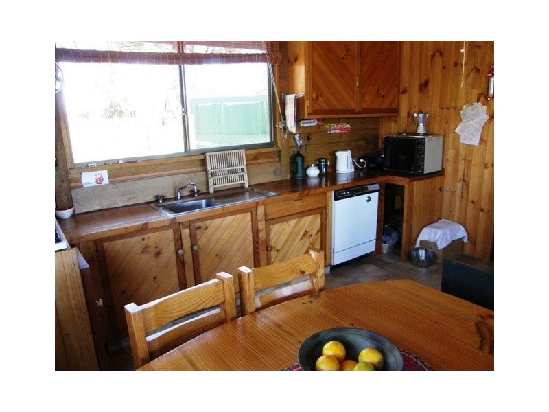 1 Carins Close, Tomahawk TAS 7262