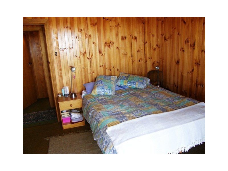 1 Carins Close, Tomahawk TAS 7262