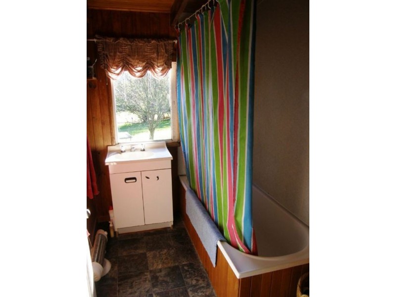 22 Donald Street, Branxholm TAS 7261