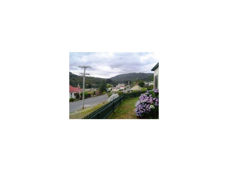 6 Christopher Street, Derby TAS 7264