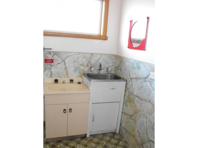 3/2 Copelstone St, Scottsdale TAS 7260