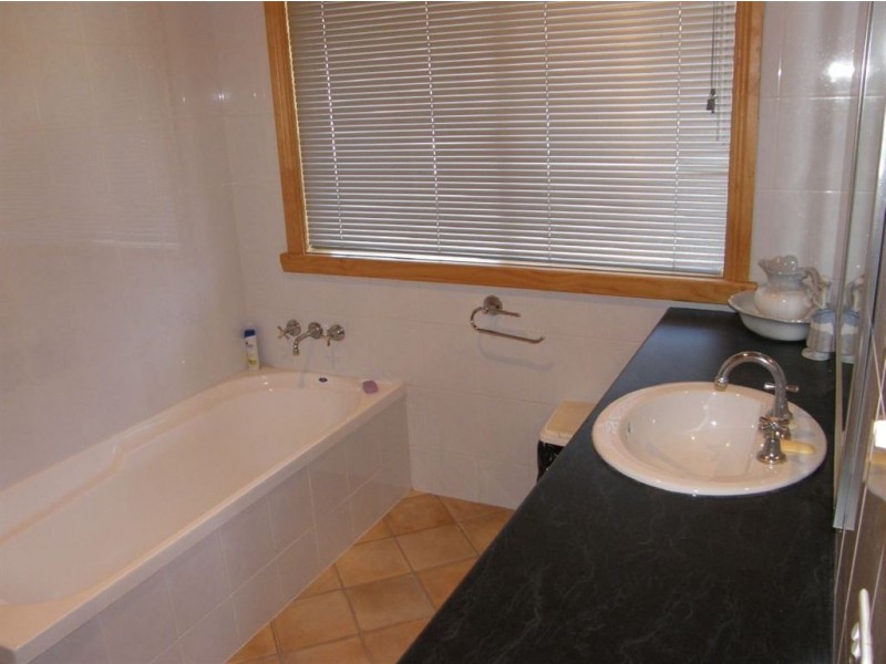 4/23 Emma Street, Bridport TAS 7262