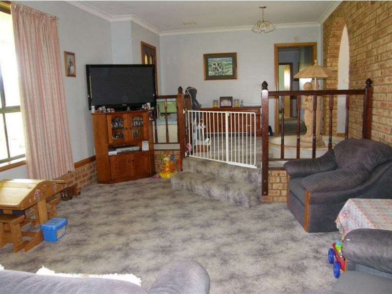123 South Springfield Road, Springfield TAS 7260