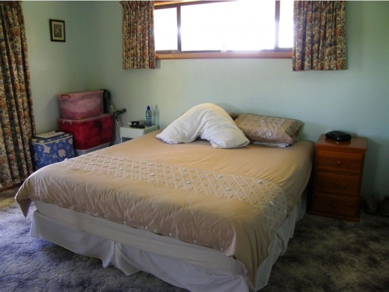123 South Springfield Road, Springfield TAS 7260