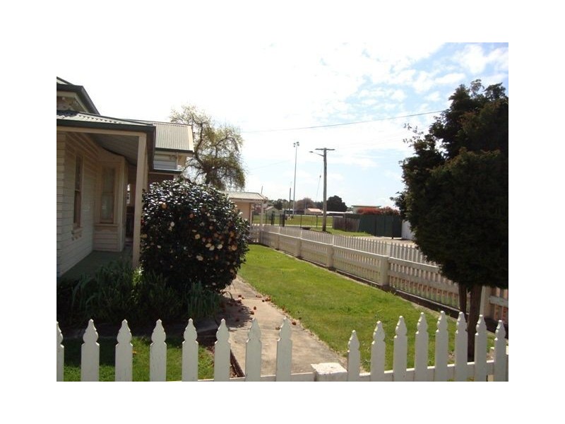 10 Christopher St, Scottsdale TAS 7260