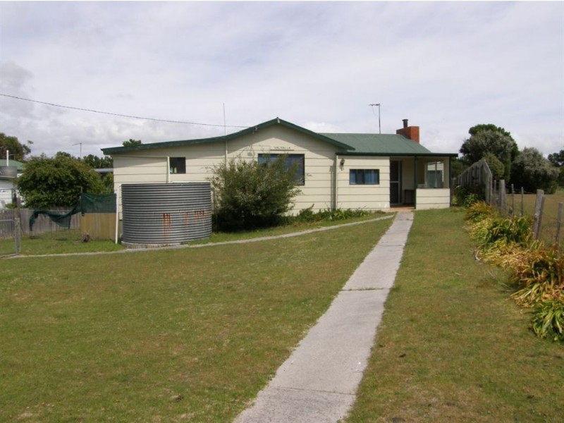 13 Main Road, Musselroe Bay TAS 7264