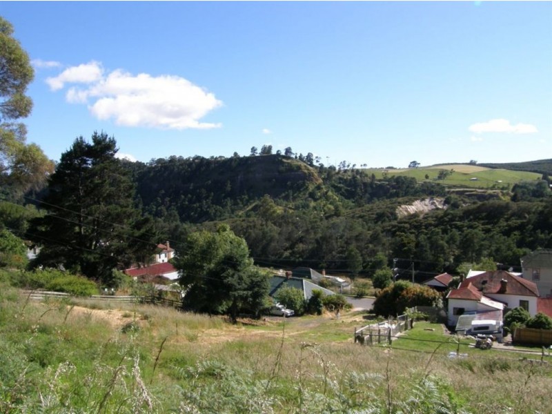 8 Church Street, Derby TAS 7264