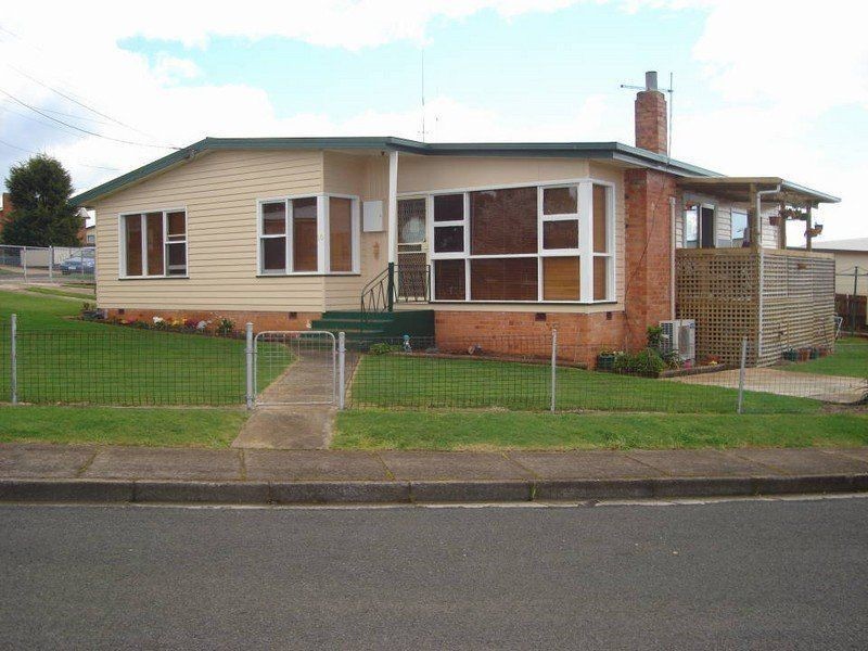 10 Button St, Scottsdale TAS 7260
