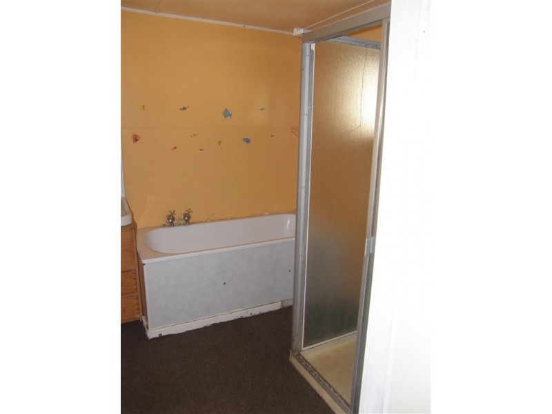 16 Main st, Winnaleah TAS 7265