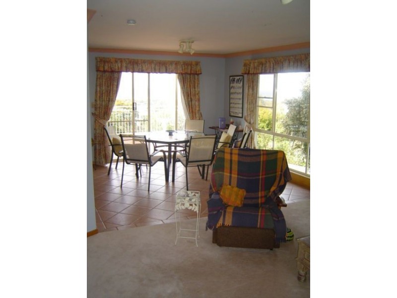 18 Francis st, Bridport TAS 7262