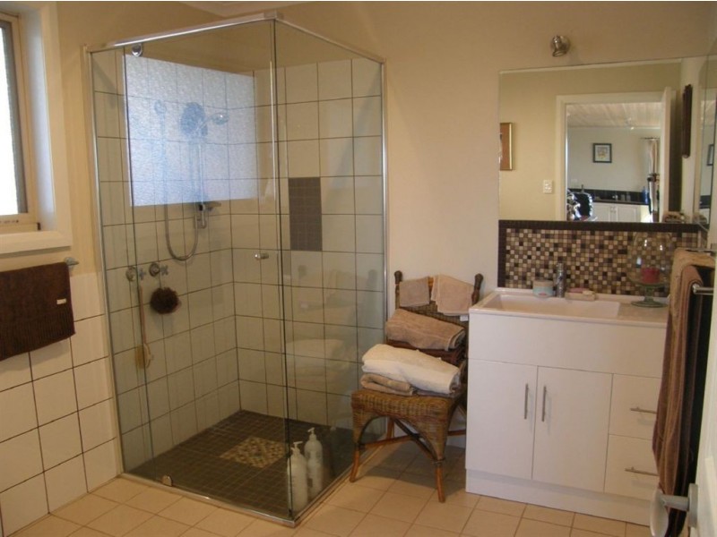 - Richs Road, Scottsdale TAS 7260