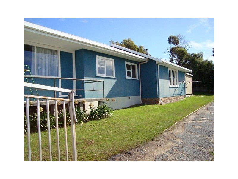 14 Main Street, Bridport TAS 7262