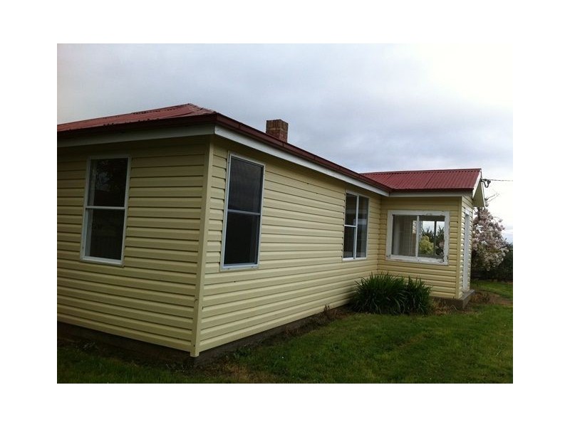 32960 Tasman Highway, Legerwood TAS 7263