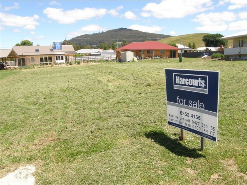 9 Charob Avenue, Lilydale TAS 7268
