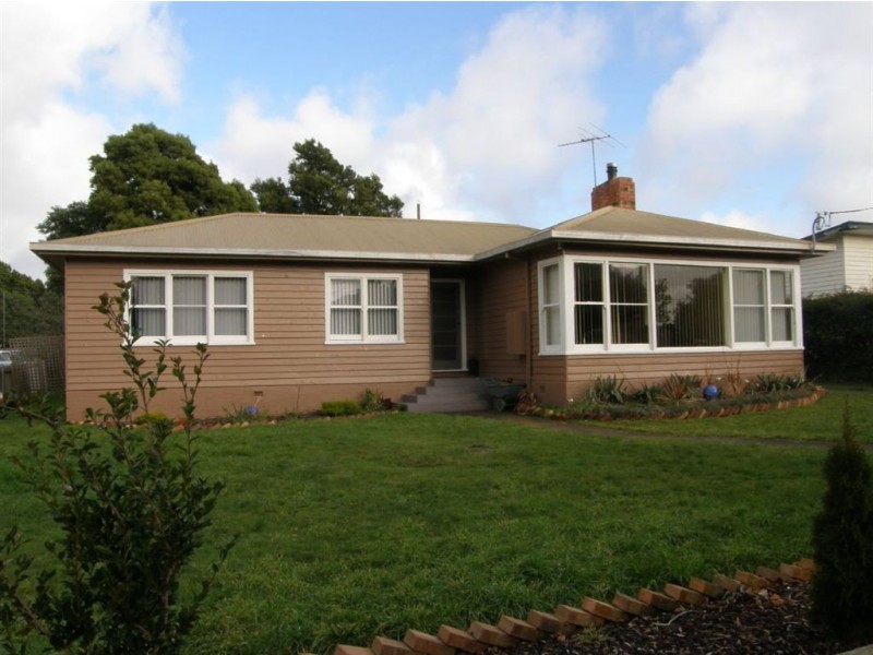 93 George St, Scottsdale TAS 7260