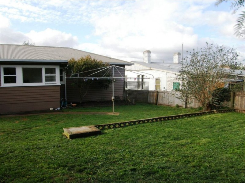 93 George St, Scottsdale TAS 7260