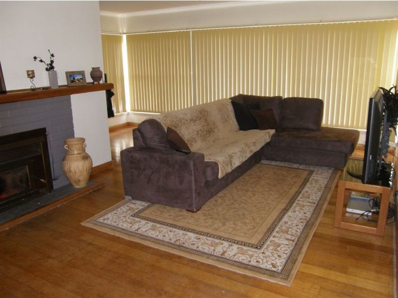 93 George St, Scottsdale TAS 7260