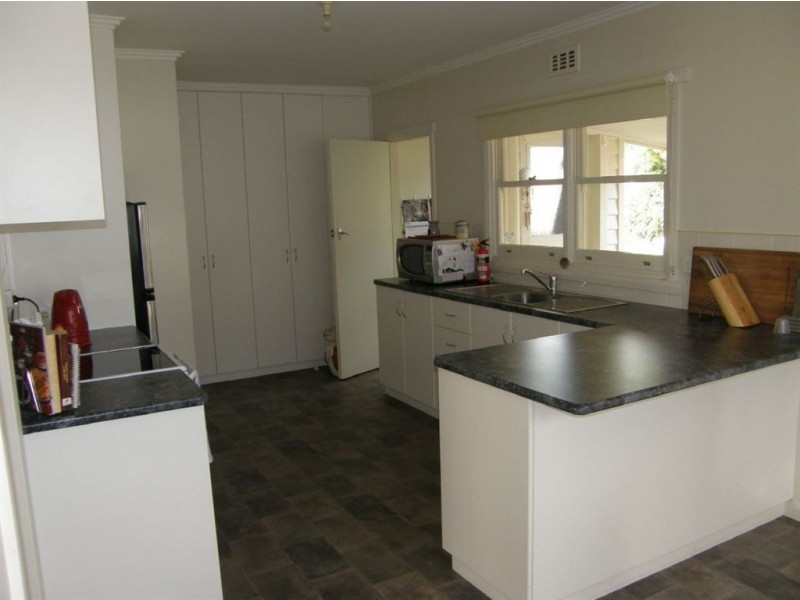 93 George St, Scottsdale TAS 7260